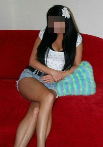 Ayvali Escort